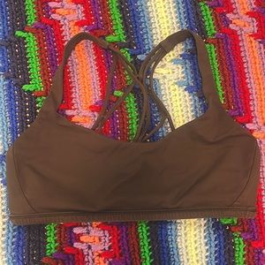 Small lululemon sports bra